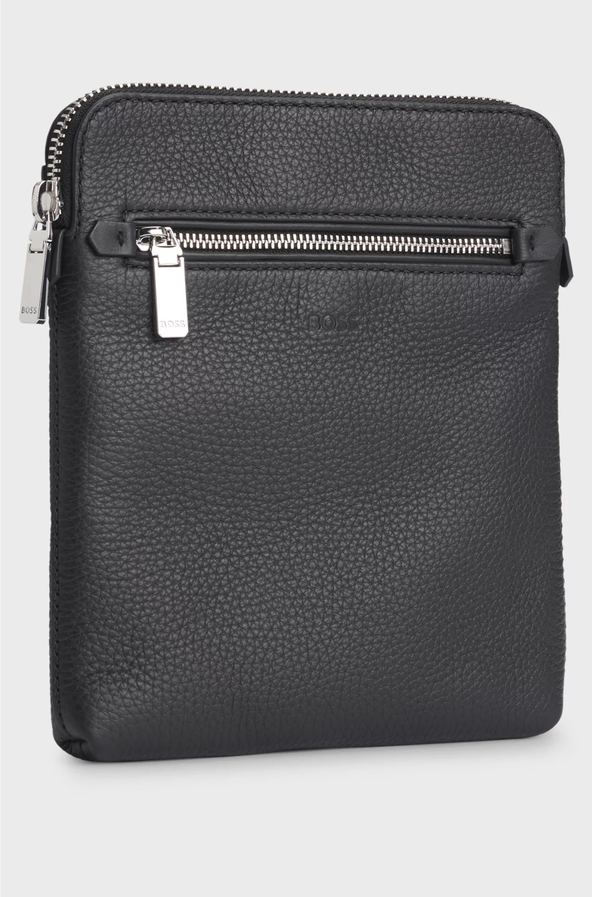 ENVELOPE BAG IN GRAINED ITALIAN LEATHER WITH EMBOSSED LOGO