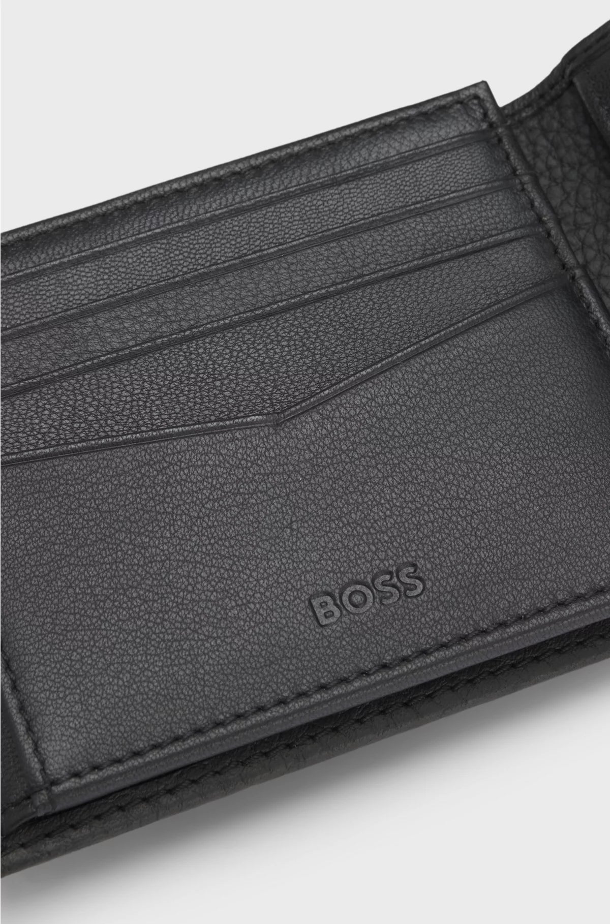 GRAINED-LEATHER TRIFOLD WALLET WITH LOGO LETTERING
