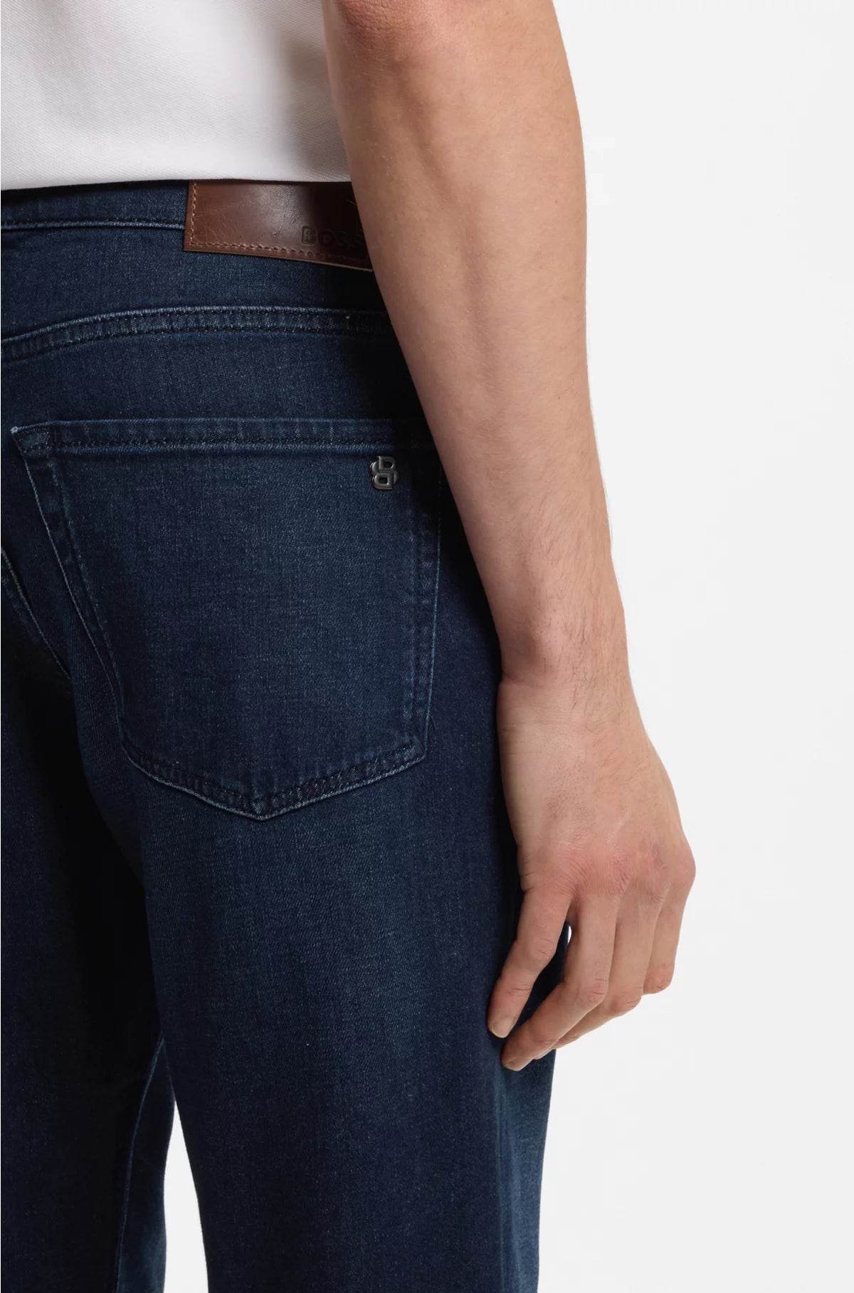 TAPERED-FIT JEANS IN BLUE COMFORT-STRETCH DENIM