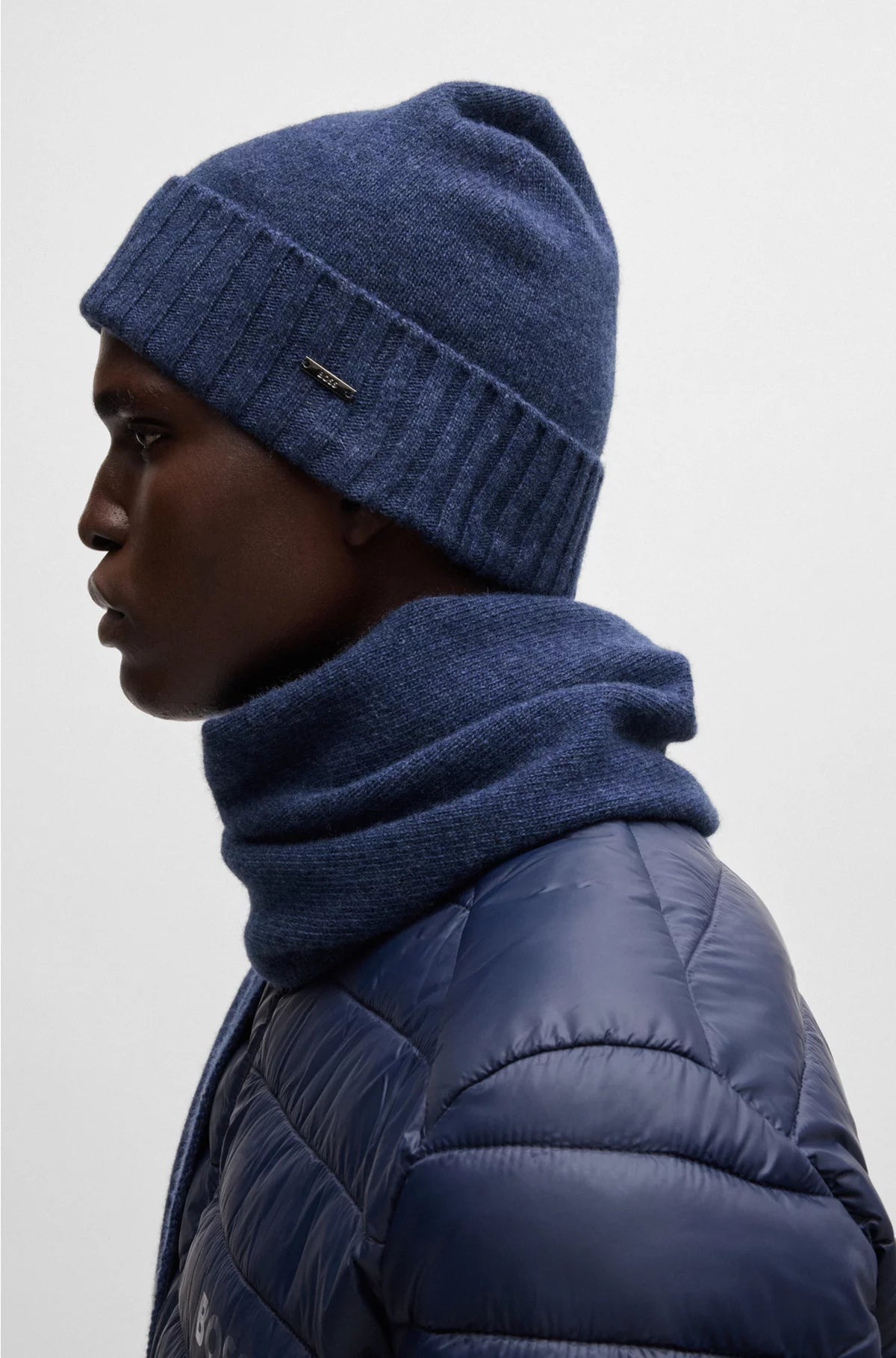 WOOL-BLEND BEANIE HAT AND SCARF GIFT SET