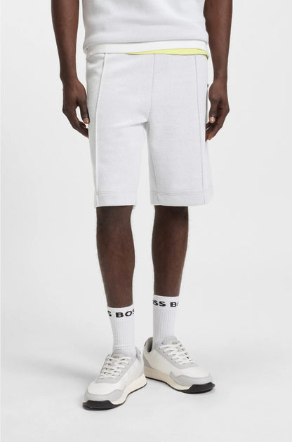 RELAXED-FIT SHORTS IN QUILTED JACQUARD