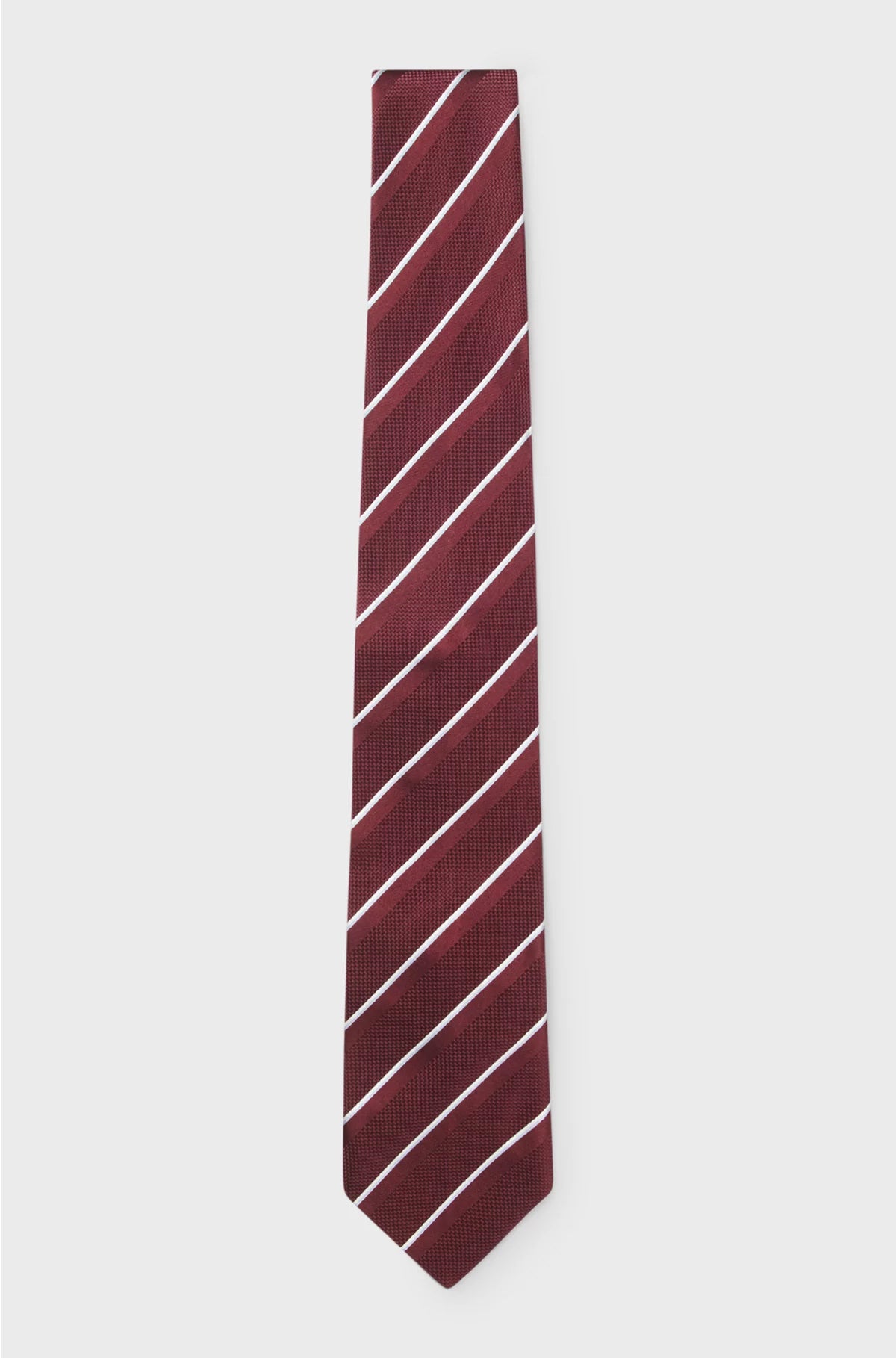 SILK TIE WITH DIAGONAL STRIPES