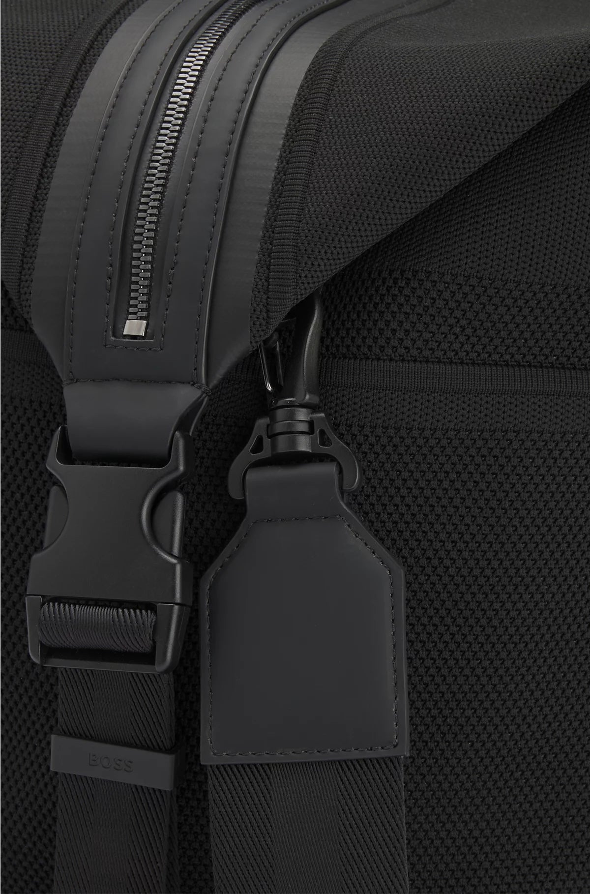 HOLDALL WITH MIXED STRUCTURES