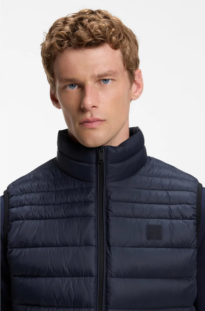 PACKABLE SLIM-FIT GILET WITH WATER-REPELLENT MIXED QUILTING