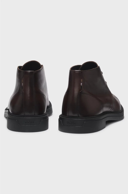 LEATHER DESERT BOOTS WITH SIGNATURE STRIPE