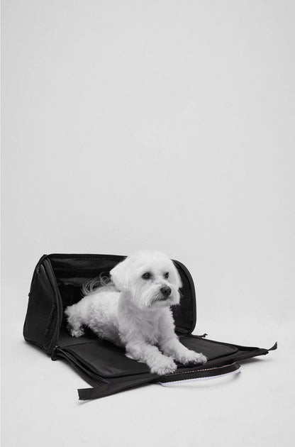 DOG TRAVEL BAG WITH QUILTED MAT