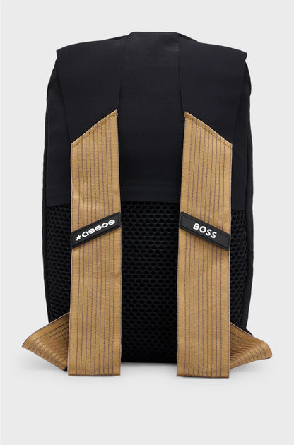 WATERPROOF SPIDER BAG WITH REFLECTIVE DETAILING